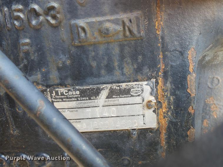 image for item DV9389 International 7140 MFWD tractor