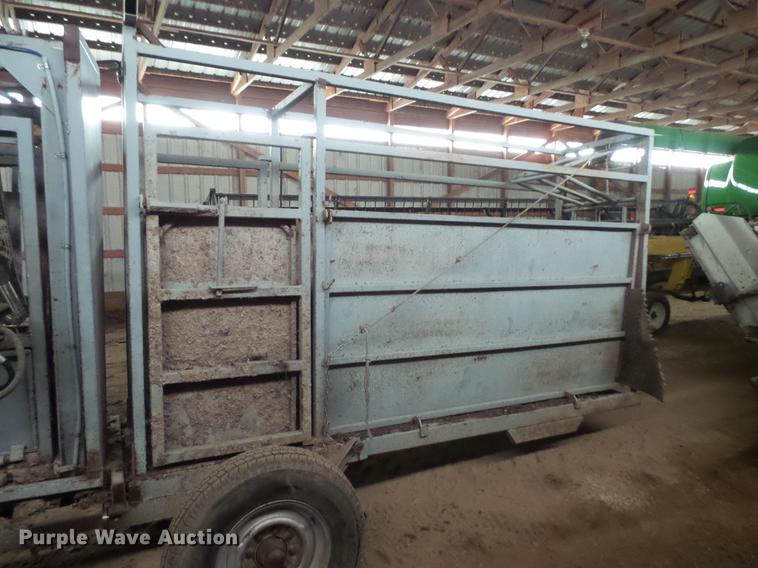 image for item DV9423 Silencer squeeze chute