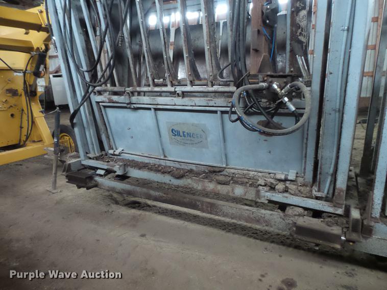 image for item DV9423 Silencer squeeze chute