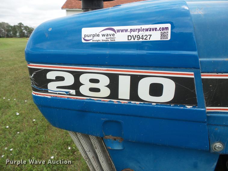 image for item DV9427 Ford 2810 tractor