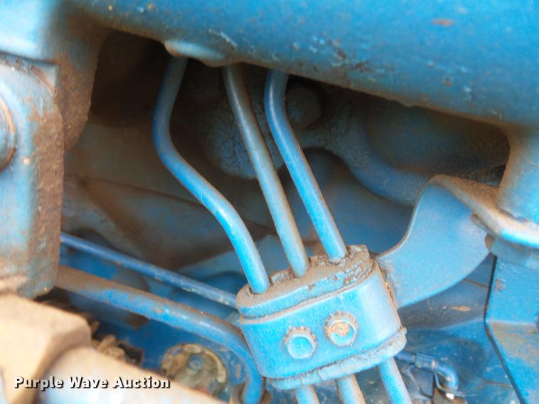 image for item DV9427 Ford 2810 tractor