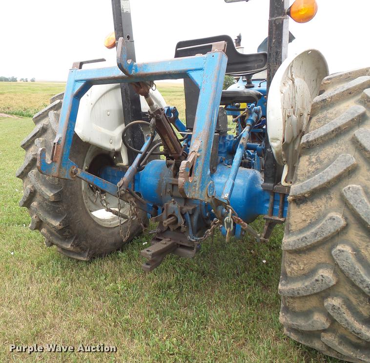 image for item DV9427 Ford 2810 tractor