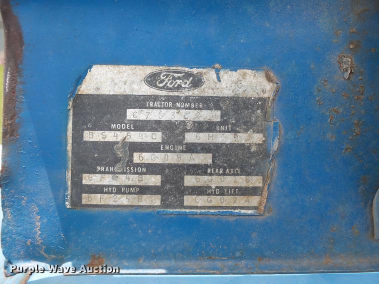 image for item DV9427 Ford 2810 tractor