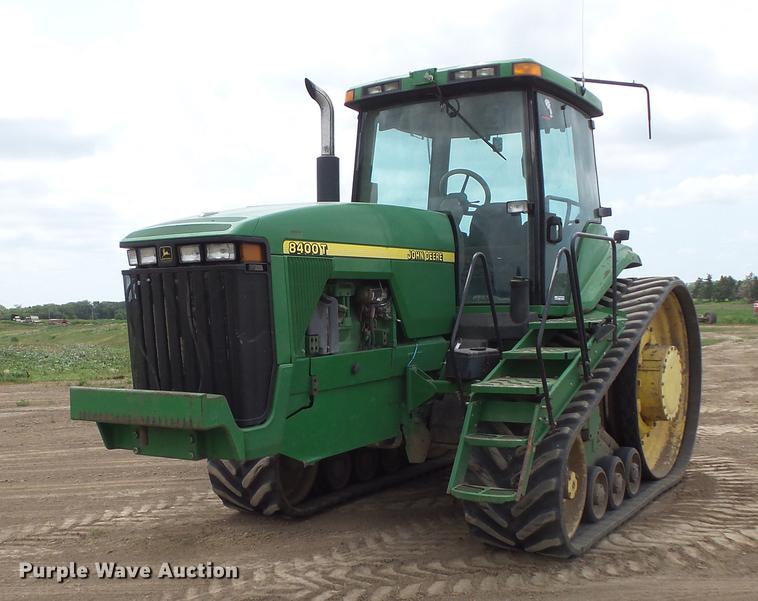 image for item DV9428 John Deere 8400T tractor