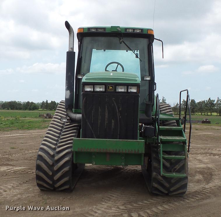 image for item DV9428 John Deere 8400T tractor