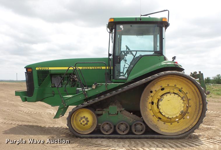 image for item DV9428 John Deere 8400T tractor