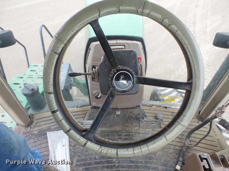 image for item DV9428 John Deere 8400T tractor