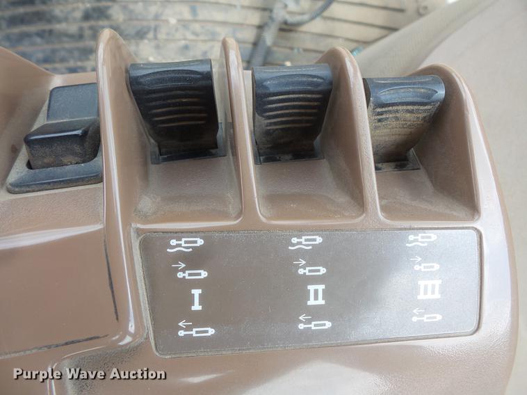 image for item DV9428 John Deere 8400T tractor