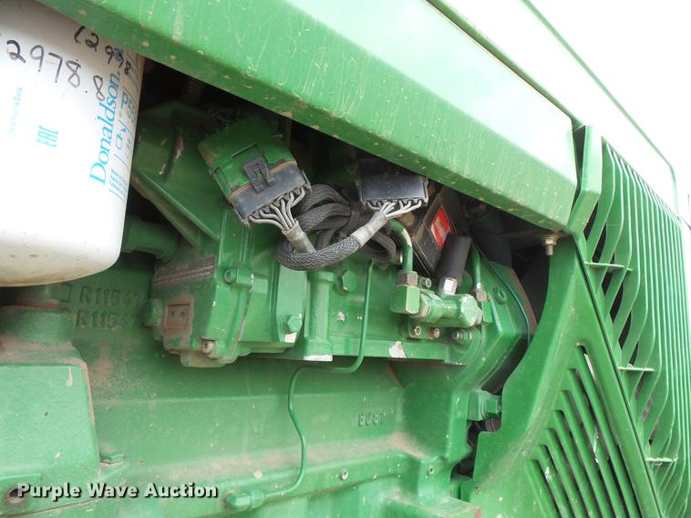 image for item DV9428 John Deere 8400T tractor