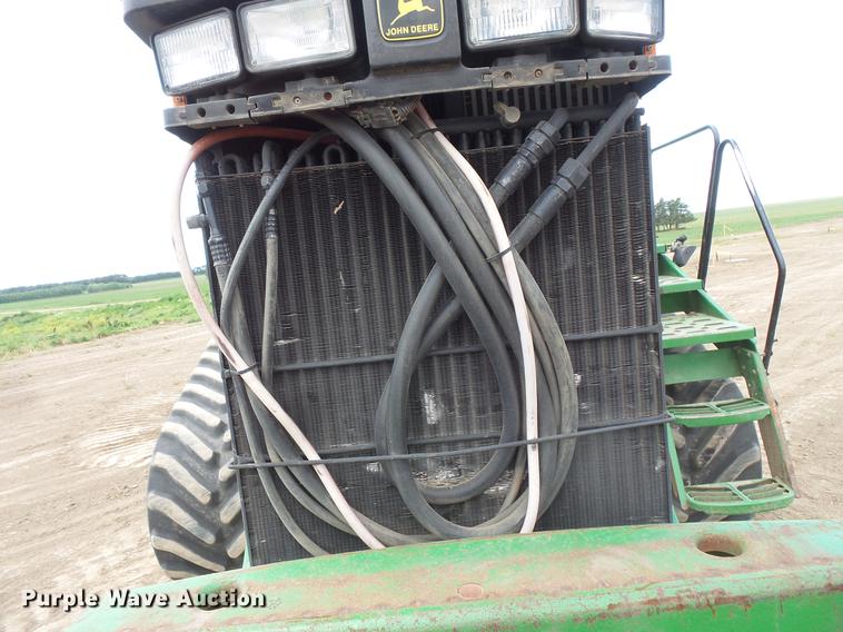 image for item DV9428 John Deere 8400T tractor