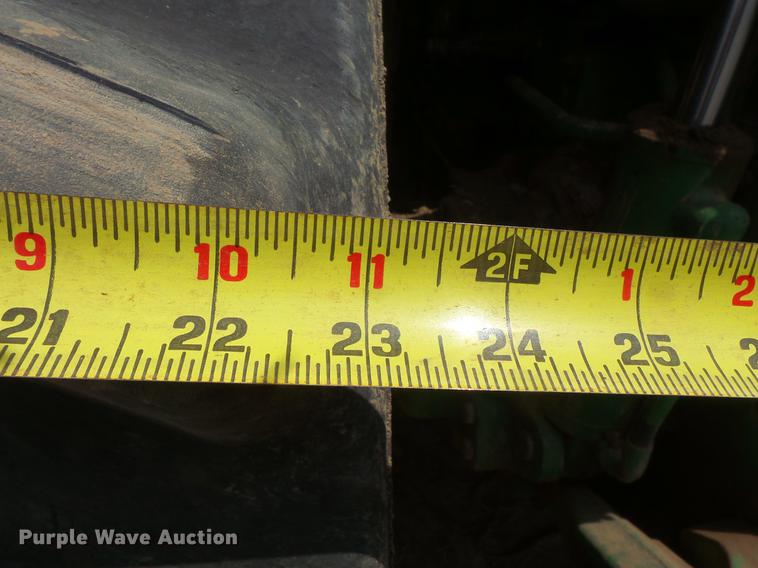 image for item DV9428 John Deere 8400T tractor