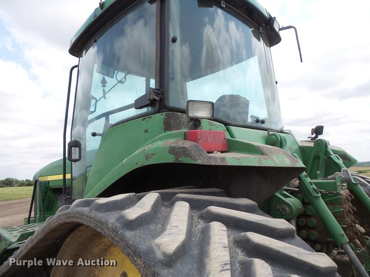 image for item DV9428 John Deere 8400T tractor