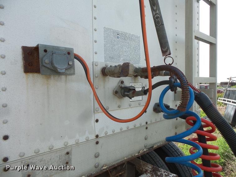 image for item DV9435 1996 Timpte single hopper grain trailer