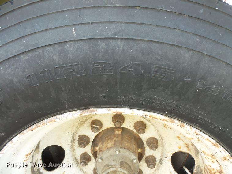 image for item DV9435 1996 Timpte single hopper grain trailer