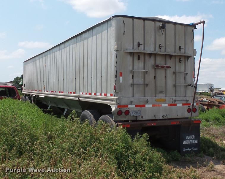 image for item DV9437 1984 J&L Tank Inc. JLST double hopper bottom wet/dry grain trailer