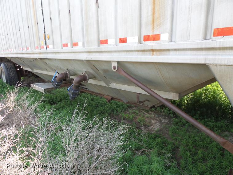 image for item DV9437 1984 J&L Tank Inc. JLST double hopper bottom wet/dry grain trailer