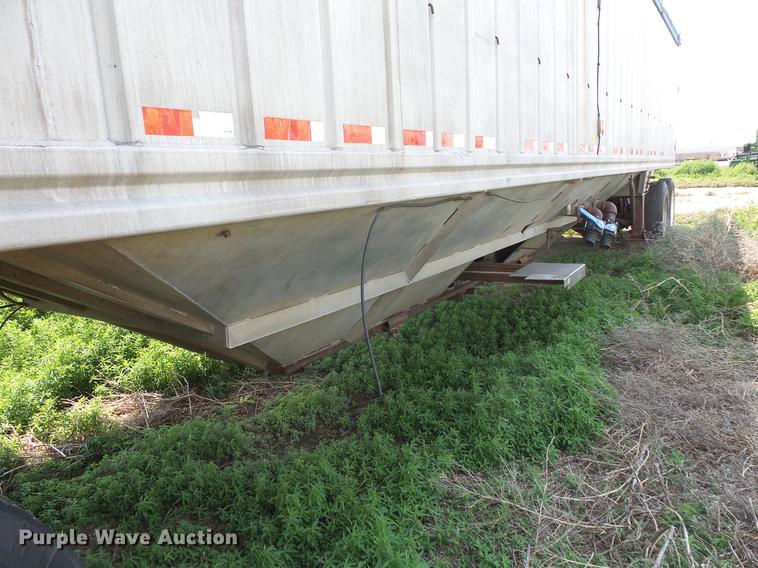 image for item DV9437 1984 J&L Tank Inc. JLST double hopper bottom wet/dry grain trailer