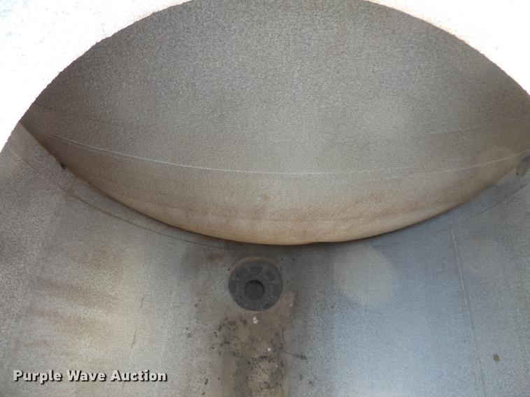 image for item DV9437 1984 J&L Tank Inc. JLST double hopper bottom wet/dry grain trailer