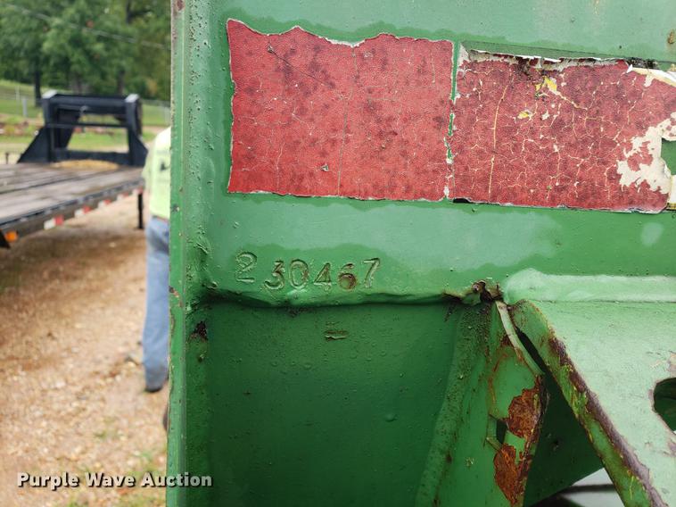 image for item EF9788 John Deere 1327 discbine mower conditioner