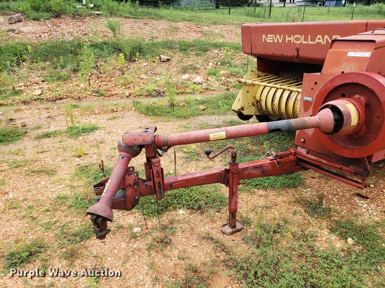 image for item EF9790 New Holland Hayliner 276 square baler