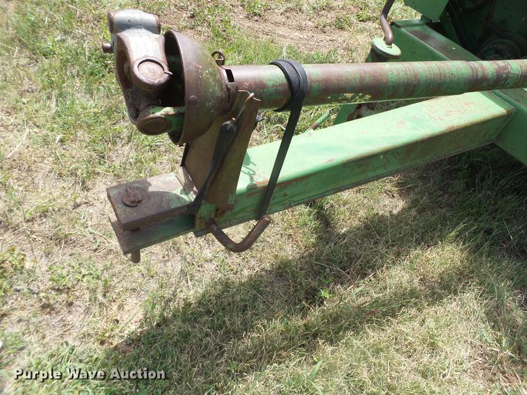 image for item EI9619 John Deere 400 tub grinder