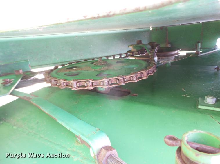 image for item EI9619 John Deere 400 tub grinder