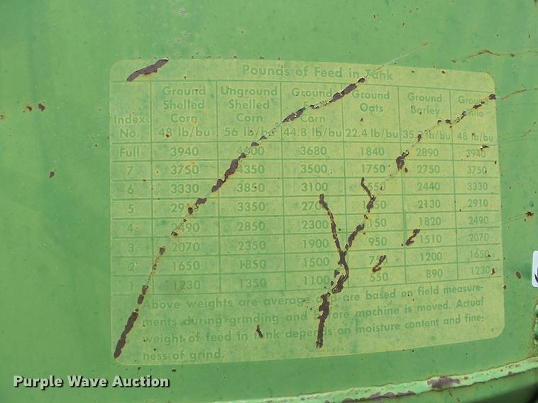 image for item EI9619 John Deere 400 tub grinder