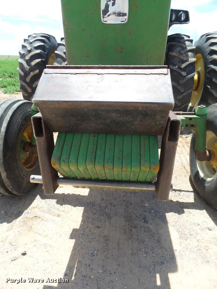 image for item EI9622 1979 John Deere 4440 tractor