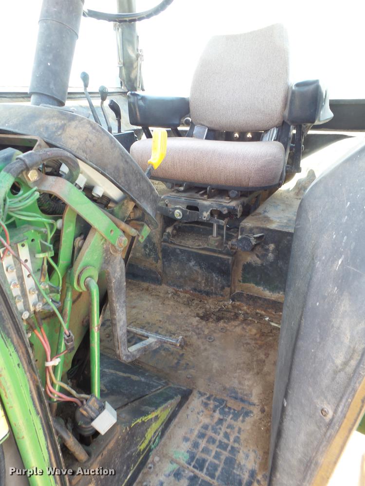 image for item EI9622 1979 John Deere 4440 tractor