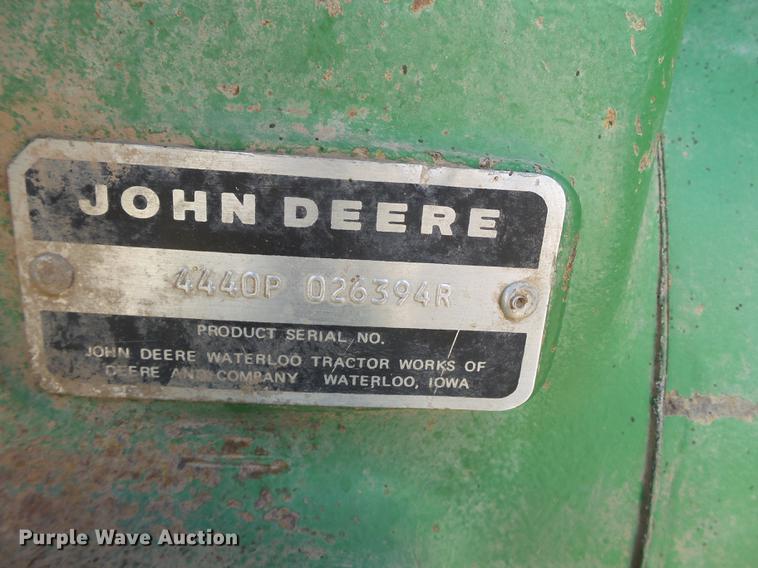 image for item EI9622 1979 John Deere 4440 tractor