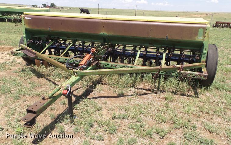 image for item EI9623 (2) John Deere 8300 grain drills