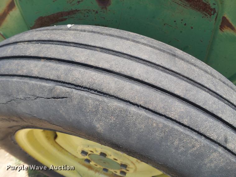 image for item EI9623 (2) John Deere 8300 grain drills