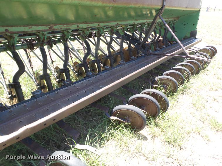 image for item EI9623 (2) John Deere 8300 grain drills