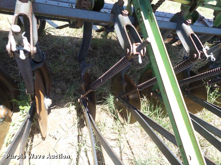image for item EI9623 (2) John Deere 8300 grain drills
