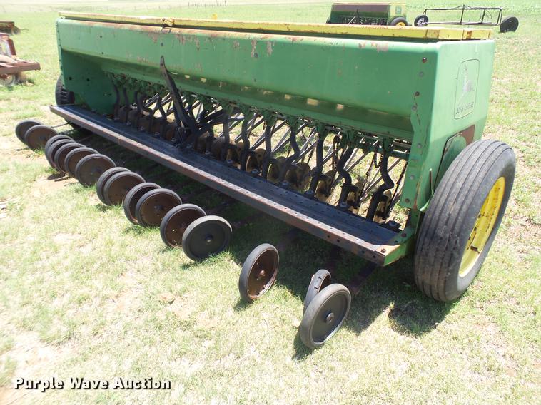 image for item EI9623 (2) John Deere 8300 grain drills