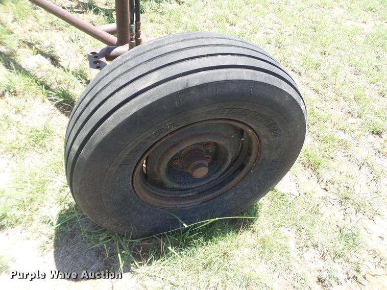 image for item EI9623 (2) John Deere 8300 grain drills