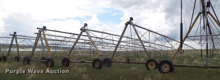 image for item EI9625 HK Tumac 1/4 mile center pivot