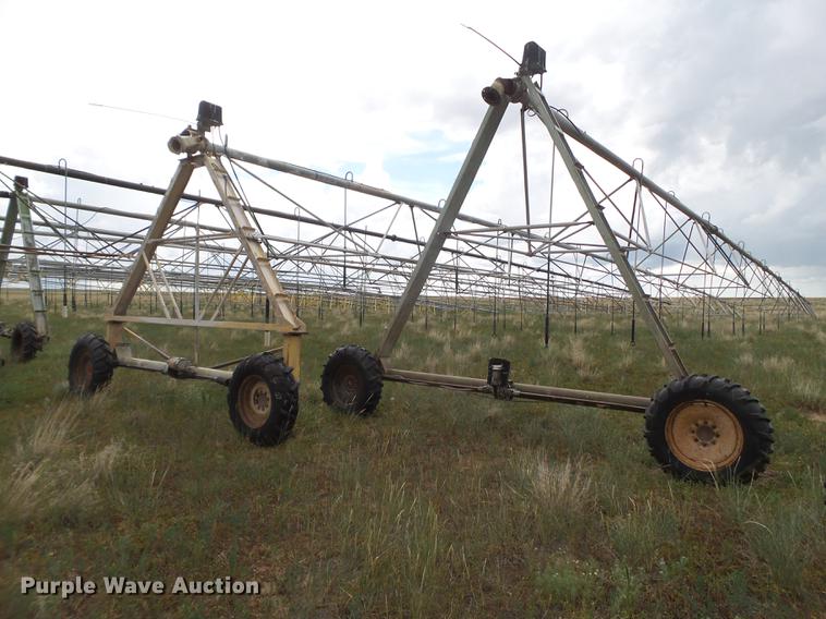 image for item EI9625 HK Tumac 1/4 mile center pivot