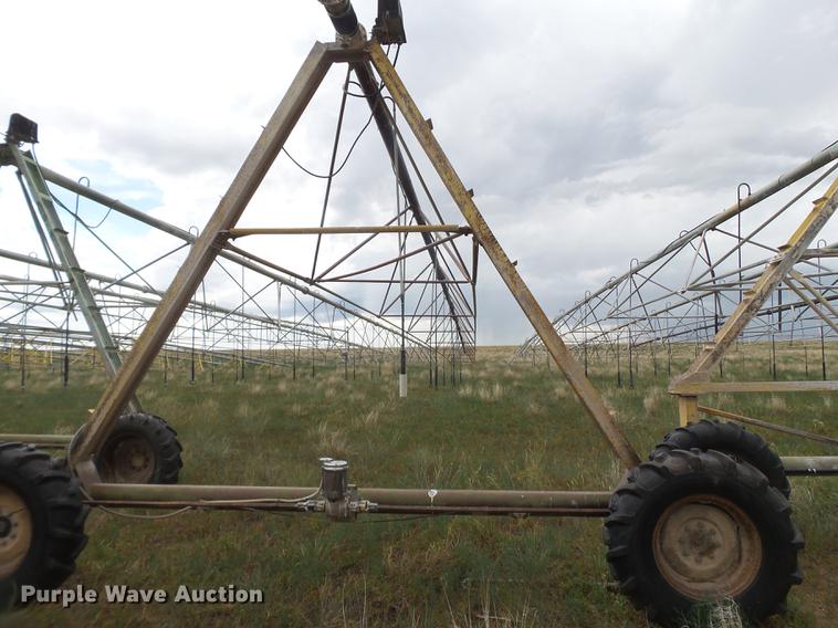 image for item EI9625 HK Tumac 1/4 mile center pivot