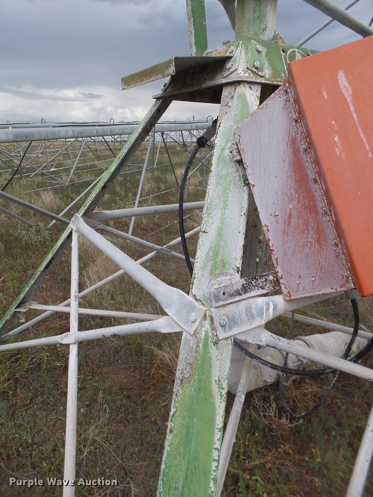 image for item EI9625 HK Tumac 1/4 mile center pivot