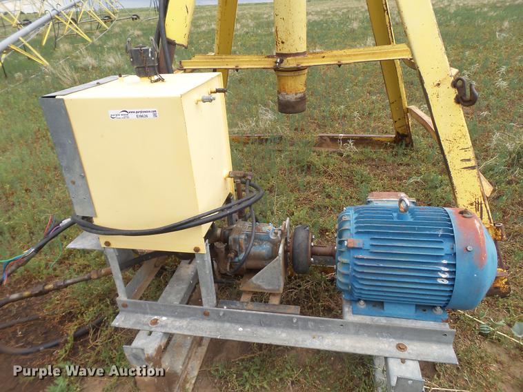 image for item EI9626 T&L 1/4 mile center pivot