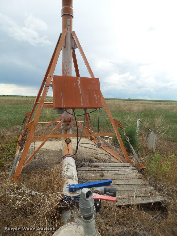 image for item EI9627 1/4 mile center pivot