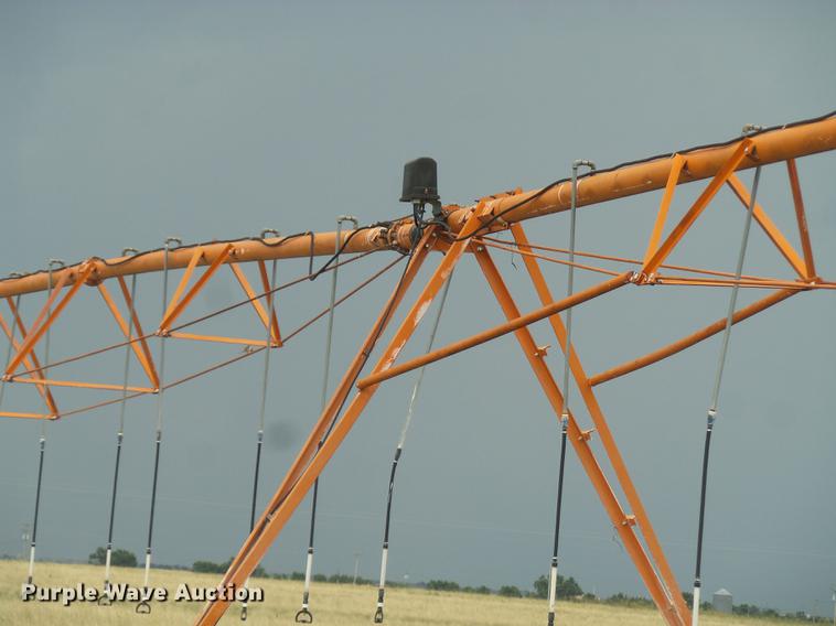 image for item EI9627 1/4 mile center pivot