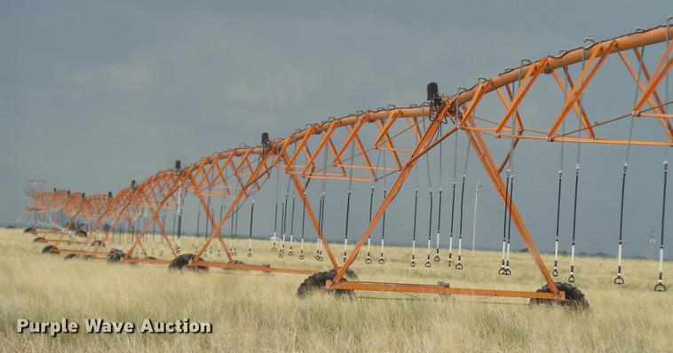 image for item EI9627 1/4 mile center pivot