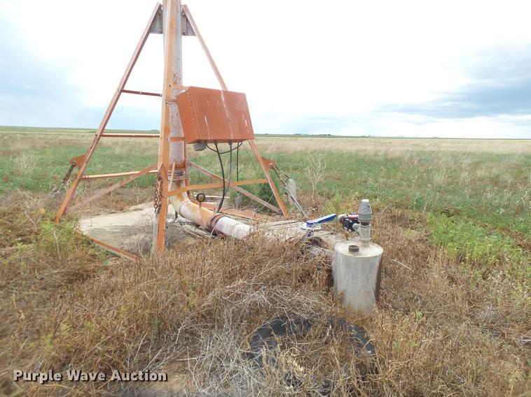 image for item EI9627 1/4 mile center pivot