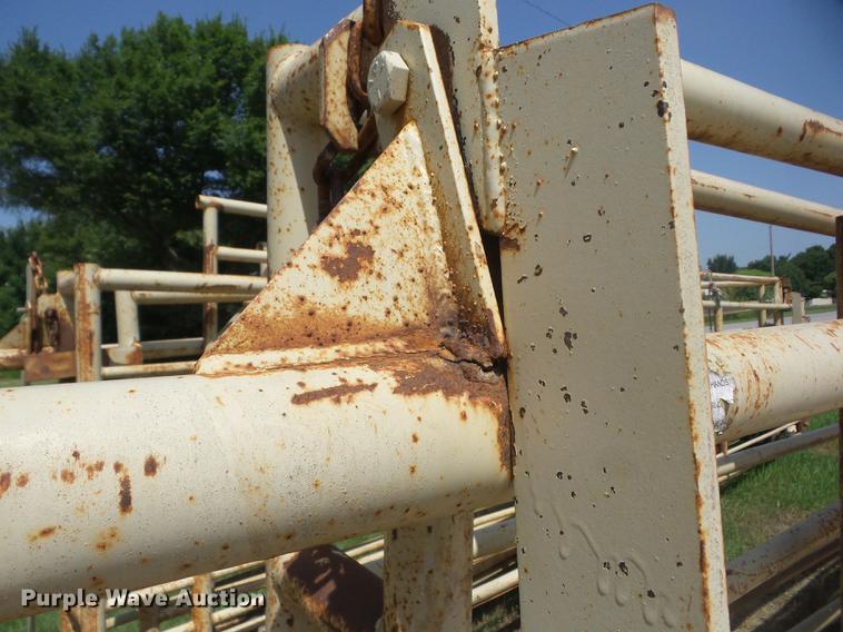 image for item EI9853 Wilson wheel corral