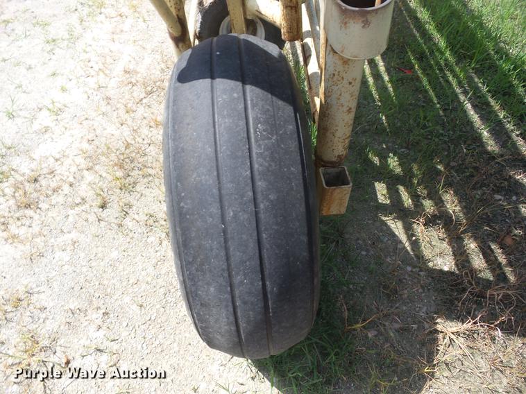 image for item EI9853 Wilson wheel corral