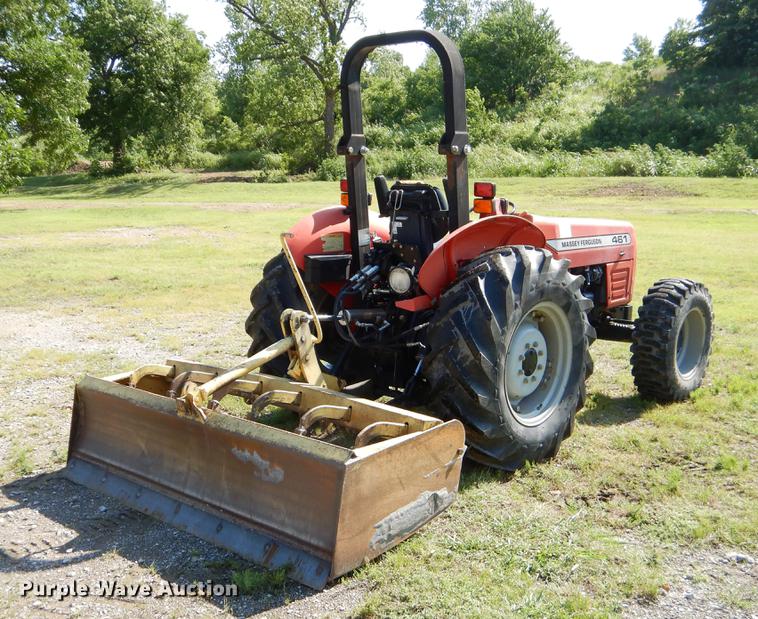 image for item EK9548 2004 Massey Ferguson 461 4WD tractor