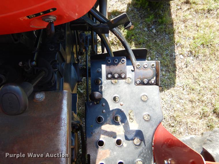 image for item EK9548 2004 Massey Ferguson 461 4WD tractor