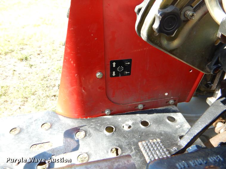 image for item EK9548 2004 Massey Ferguson 461 4WD tractor